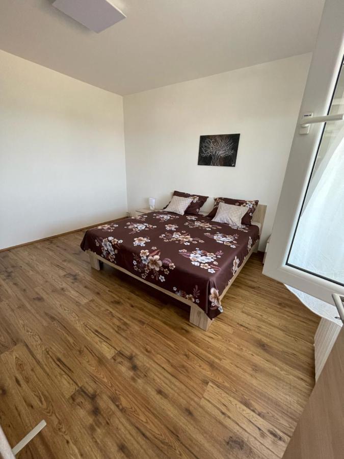 Apartman Varea Ližnjan المظهر الخارجي الصورة
